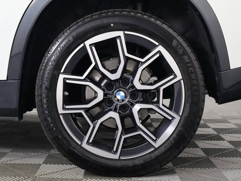 Used 2025 BMW X1 xDrive28i w/ Convenience Package image 16