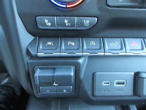 Certified 2021 Chevrolet Silverado 1500 LTZ w/ LTZ Premium Package image 39