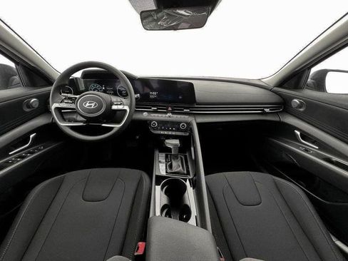 New 2025 Hyundai Elantra Blue image 13