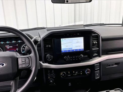 Used 2023 Ford F150 XLT w/ Trailer Tow Package image 6
