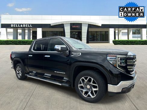 Used 2022 GMC Sierra 1500 SLT w/ SLT Premium Plus Package AWD/4WD image 1