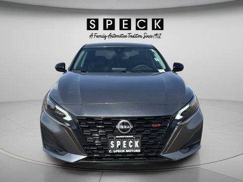 Used 2025 Nissan Altima 2.5 SR image 8