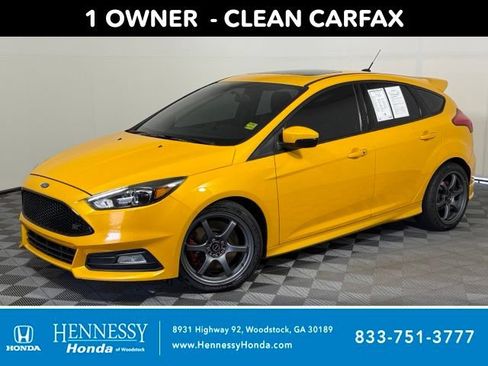 Used 2016 Ford Focus ST w/ Equipment Group 402A FWD image 1