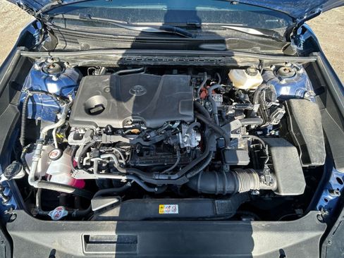 Used 2025 Toyota Camry LE image 32