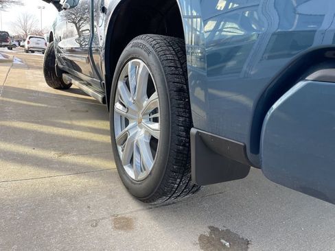 Used 2024 Chevrolet Silverado 1500 High Country image 21