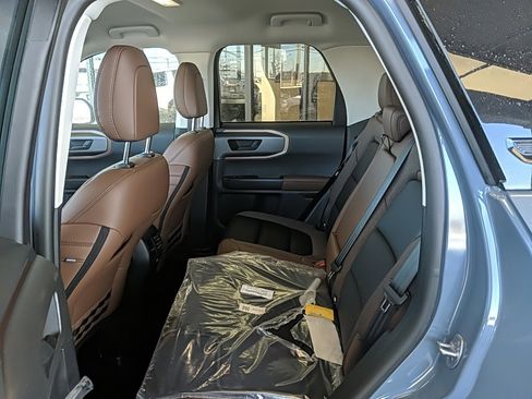 Used 2025 Ford Bronco Sport Outer Banks image 13