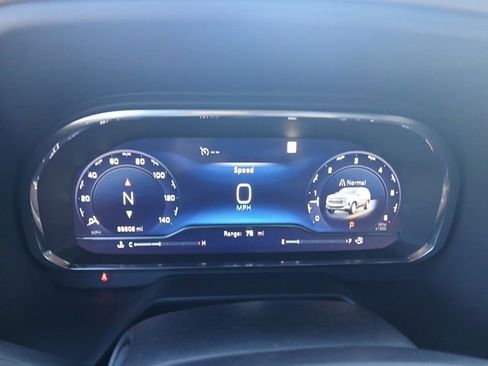 Used 2022 Chevrolet Suburban High Country image 22