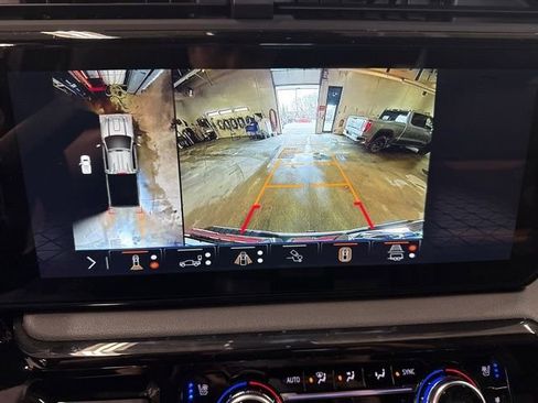 New 2026 GMC Sierra 2500 AT4 w/ AT4 Preferred Package image 15