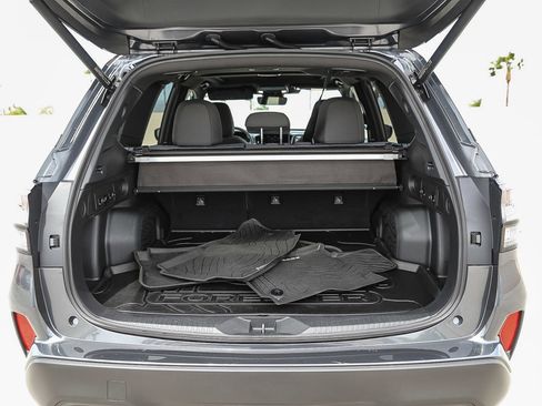 Used 2025 Subaru Forester Premium w/ Convenience Package #1 AWD/4WD image 25
