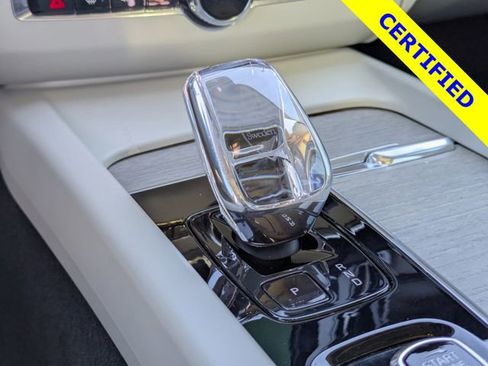 Used 2023 Volvo XC60 B5 Ultimate w/ Climate Package image 19