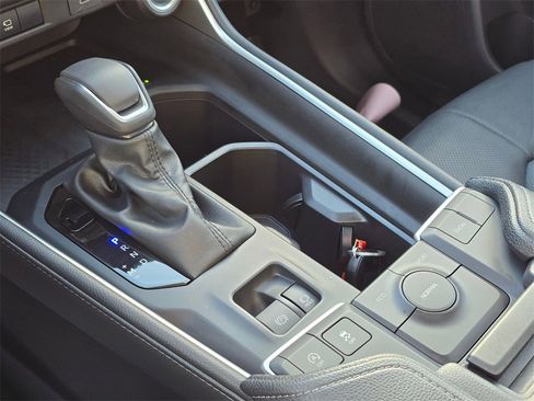 Certified 2025 Toyota Grand Highlander FWD image 27