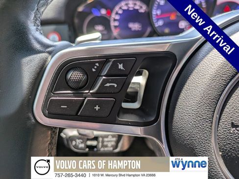 Used 2019 Porsche Cayenne AWD/4WD image 26