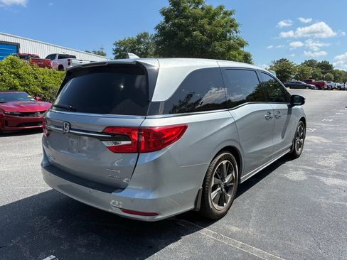 Used 2024 Honda Odyssey Elite image 5