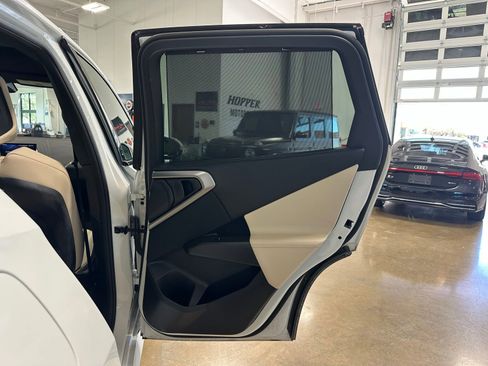 Used 2025 BMW X3 xDrive30i w/ Premium Package image 34