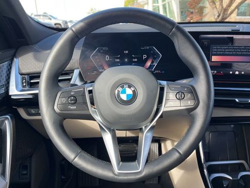 Used 2025 BMW X2 xDrive28i w/ Technology Package image 15