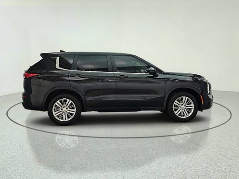 Used 2024 Mitsubishi Outlander ES AWD/4WD image 7