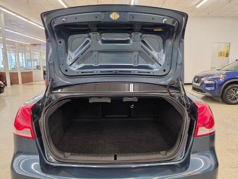 Used 2009 Pontiac G8 RWD image 40