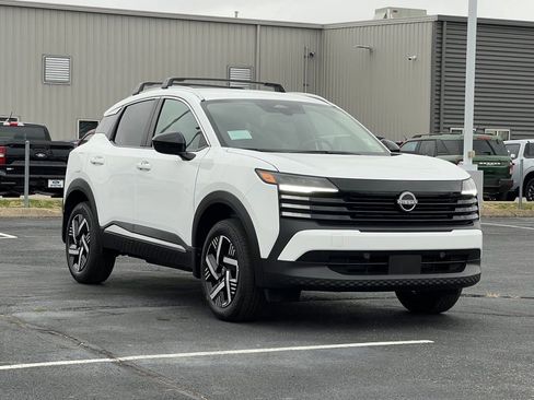 New 2026 Nissan Kicks SV w/ Cold Weather Package image 2