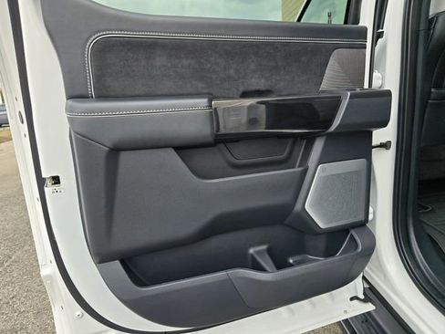 Used 2023 Ford F150 Lightning Platinum image 29