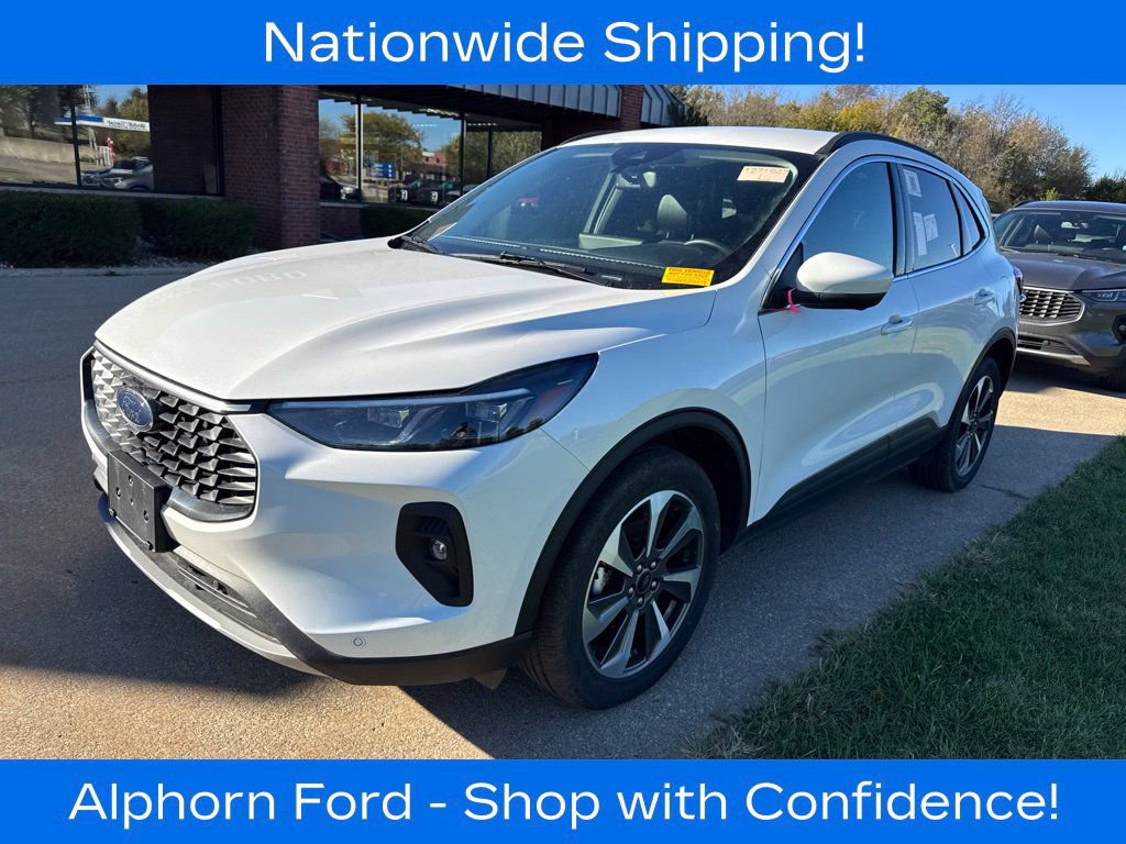 Certified 2024 Ford Escape Platinum AWD/4WD image 1