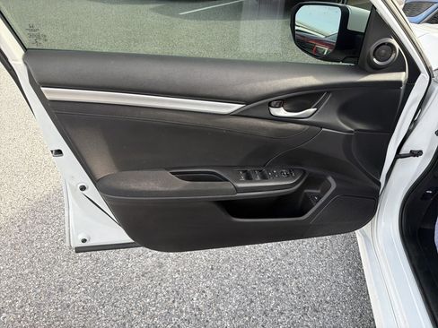 Used 2020 Honda Civic EX image 24