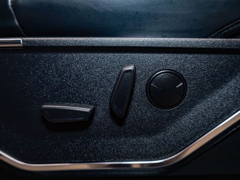 Used 2023 Ford F250 Platinum image 21