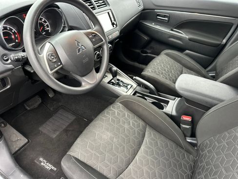 Used 2022 Mitsubishi Outlander Sport ES image 10