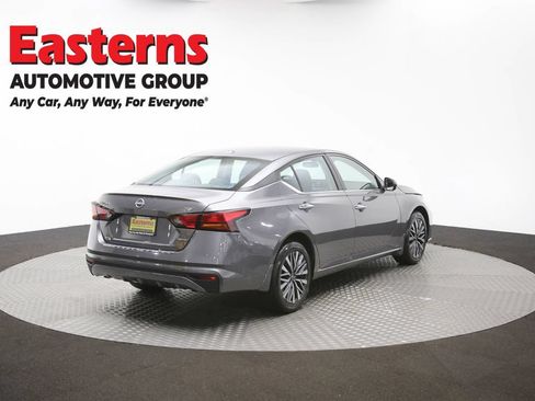 Used 2023 Nissan Altima 2.5 SV AWD/4WD image 40