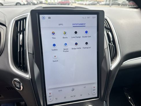 Certified 2024 Ford Edge Titanium image 19