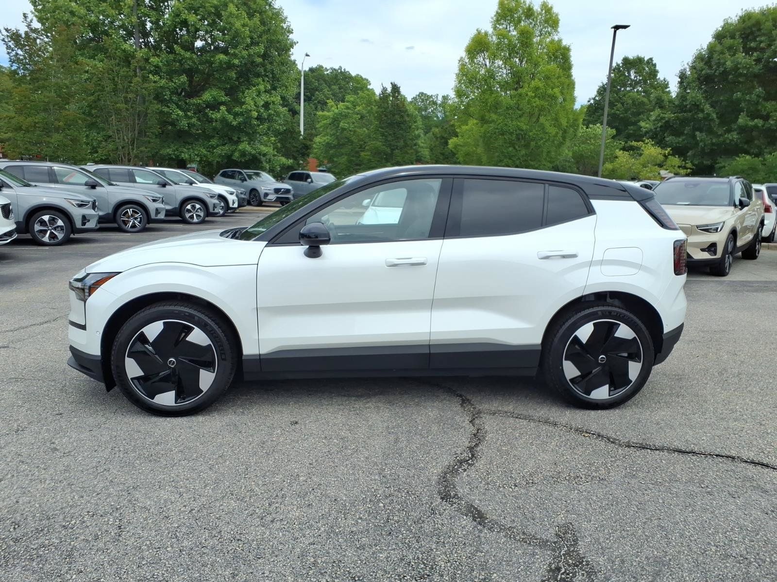 Used 2026 Volvo EX30 Ultra AWD/4WD image 8