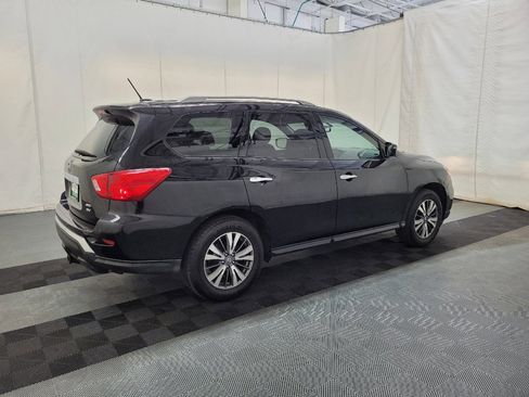 Used 2018 Nissan Pathfinder SV AWD/4WD image 10
