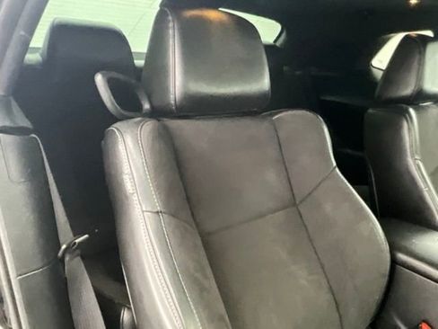 Used 2018 Dodge Challenger SXT Plus RWD image 11