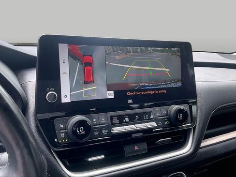 Certified 2024 Toyota Grand Highlander FWD image 22