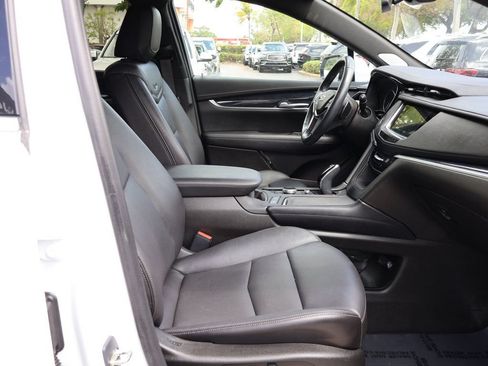 Used 2024 Cadillac XT5 Premium Luxury FWD image 34