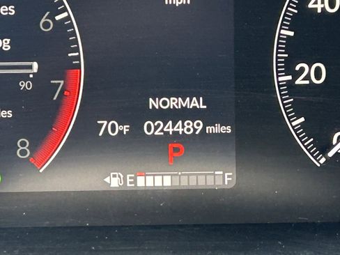 Certified 2025 Honda HR-V LX image 28