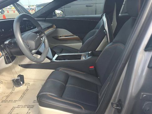 Used 2022 Lucid Air Grand Touring image 11