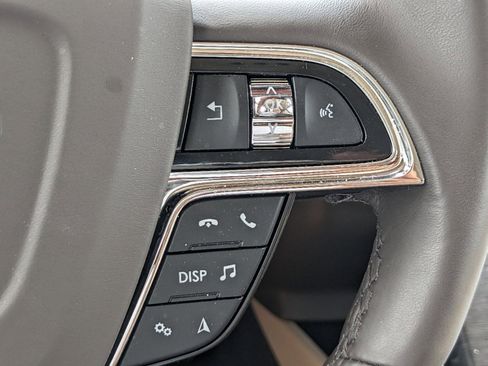 Certified 2023 Lincoln Nautilus Reserve w/ Equipment Group 202A image 27