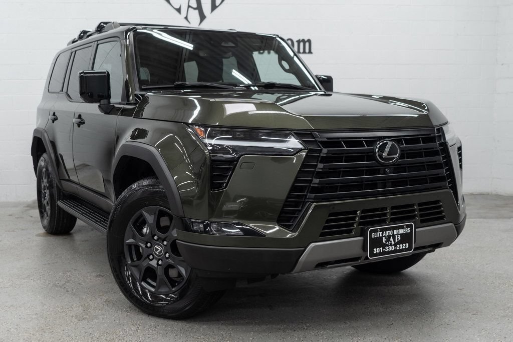 Used 2024 Lexus GX 550 AWD/4WD image 6