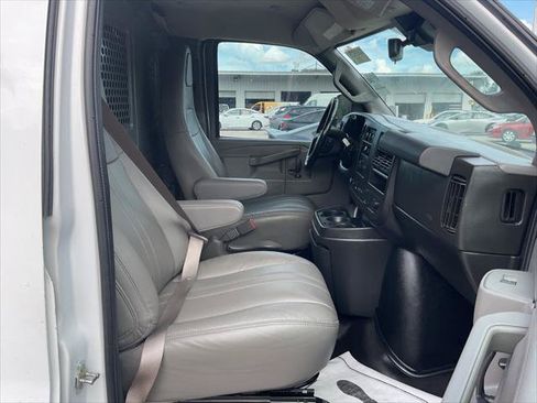 Used 2021 Chevrolet Express 2500 w/ Driver Convenience Package RWD image 17