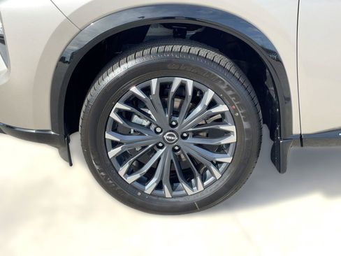 New 2026 Nissan Rogue Platinum w/ Platinum Premium Package image 11