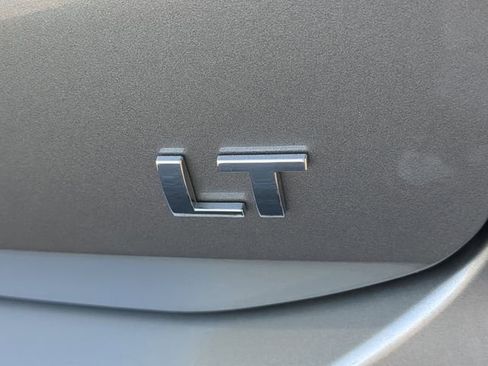 Used 2024 Chevrolet Equinox LT image 14