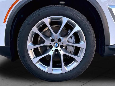 Certified 2026 BMW X5 xDrive40i AWD/4WD image 11