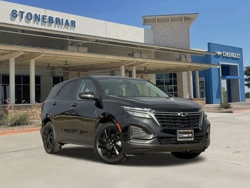 Used 2024 Chevrolet Equinox LS w/ LS Convenience Package image 2