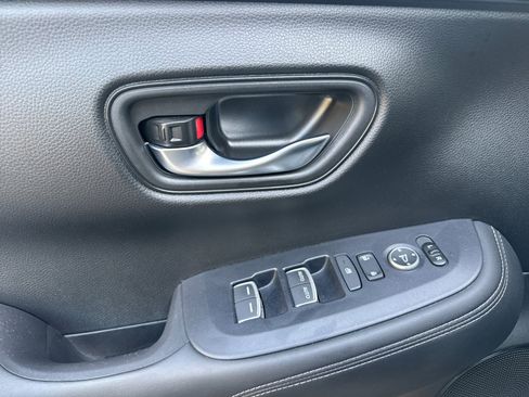 Used 2023 Honda HR-V EX-L image 11