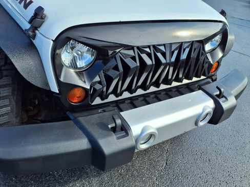Used 2013 Jeep Wrangler Rubicon w/ Dual Top Group AWD/4WD image 2
