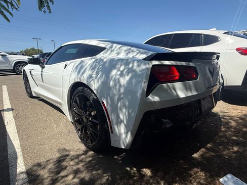 Used 2015 Chevrolet Corvette Stingray Coupe w/ 2LT Preferred Equipment Group image 2