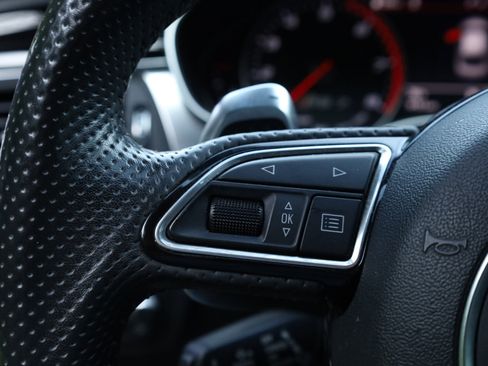 Used 2017 Audi RS 7 Prestige image 28