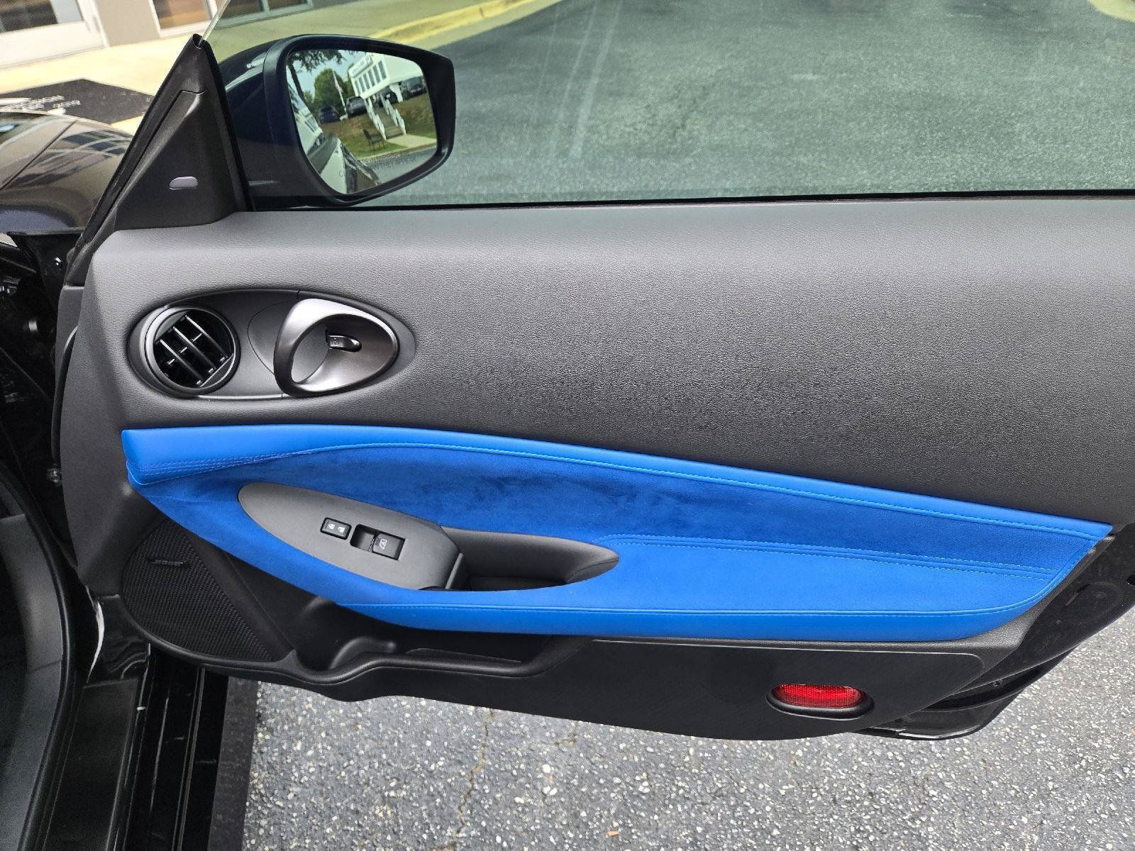 Used 2024 Nissan Z Performance w/ Floor Mat Package RWD image 15