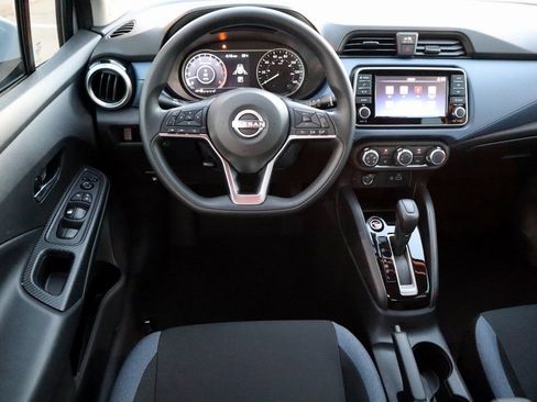 New 2025 Nissan Versa SV w/ Trunk Package FWD image 11