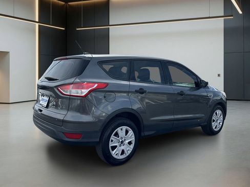 Used 2016 Ford Escape S FWD image 5